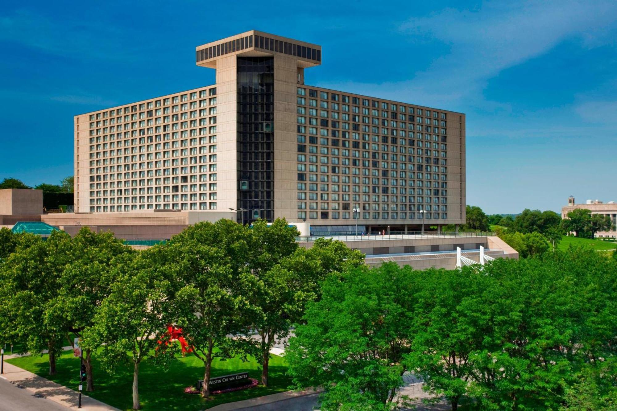 The Westin Kansas City At Crown Center Exterior photo