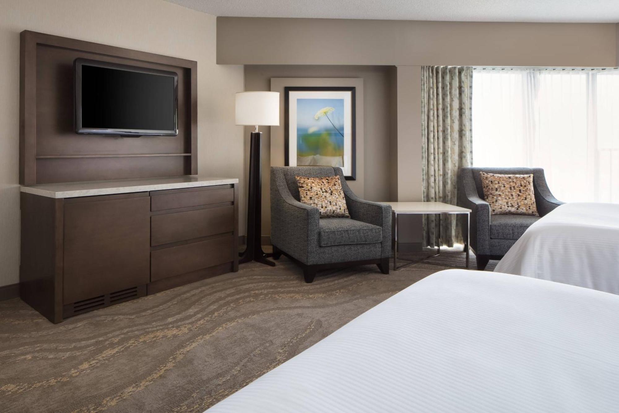 The Westin Kansas City At Crown Center Exterior photo